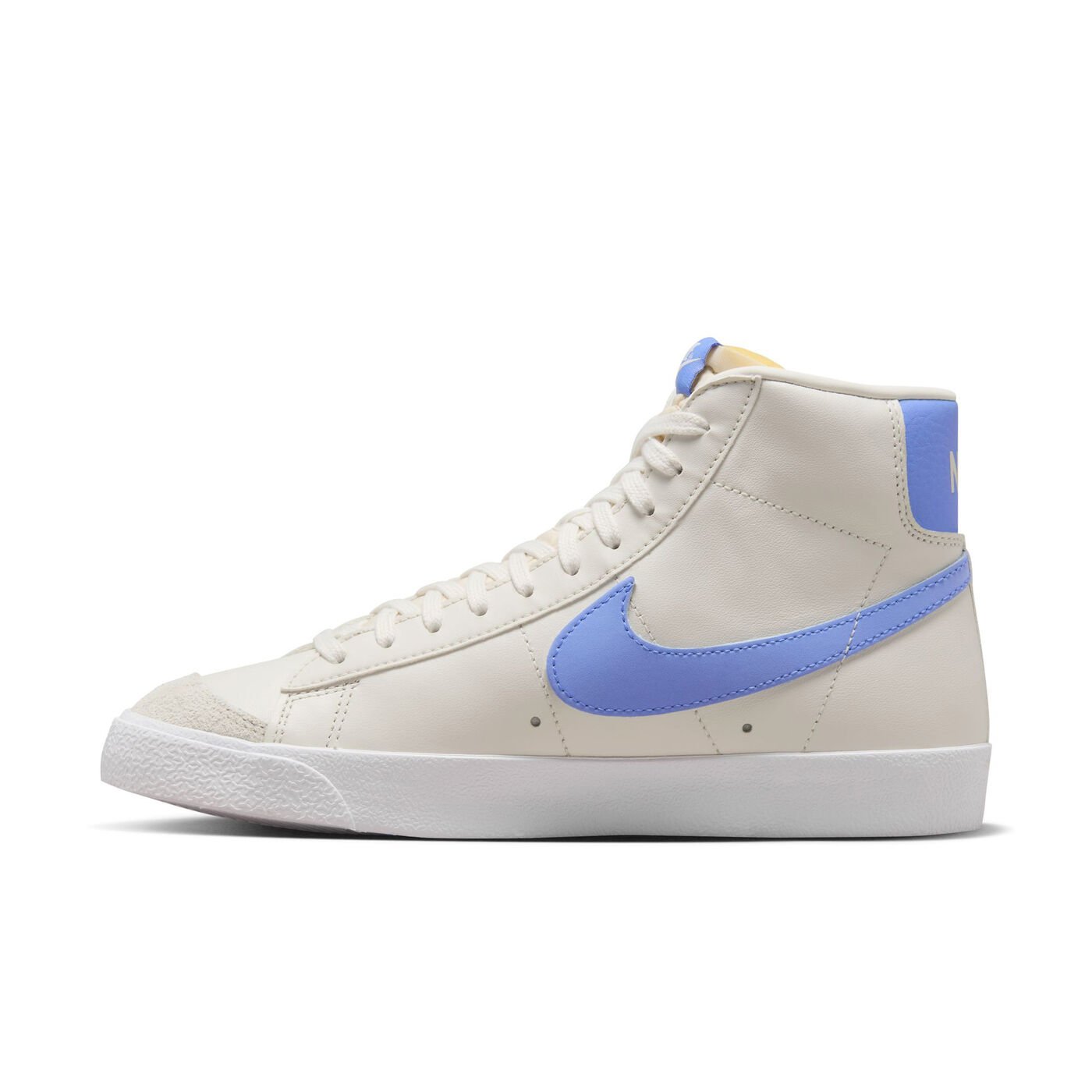 Women's Blazer Mid '77 Shoes