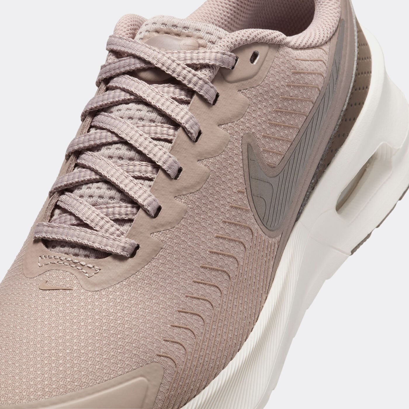 Women's Air Max Nuaxis Shoes