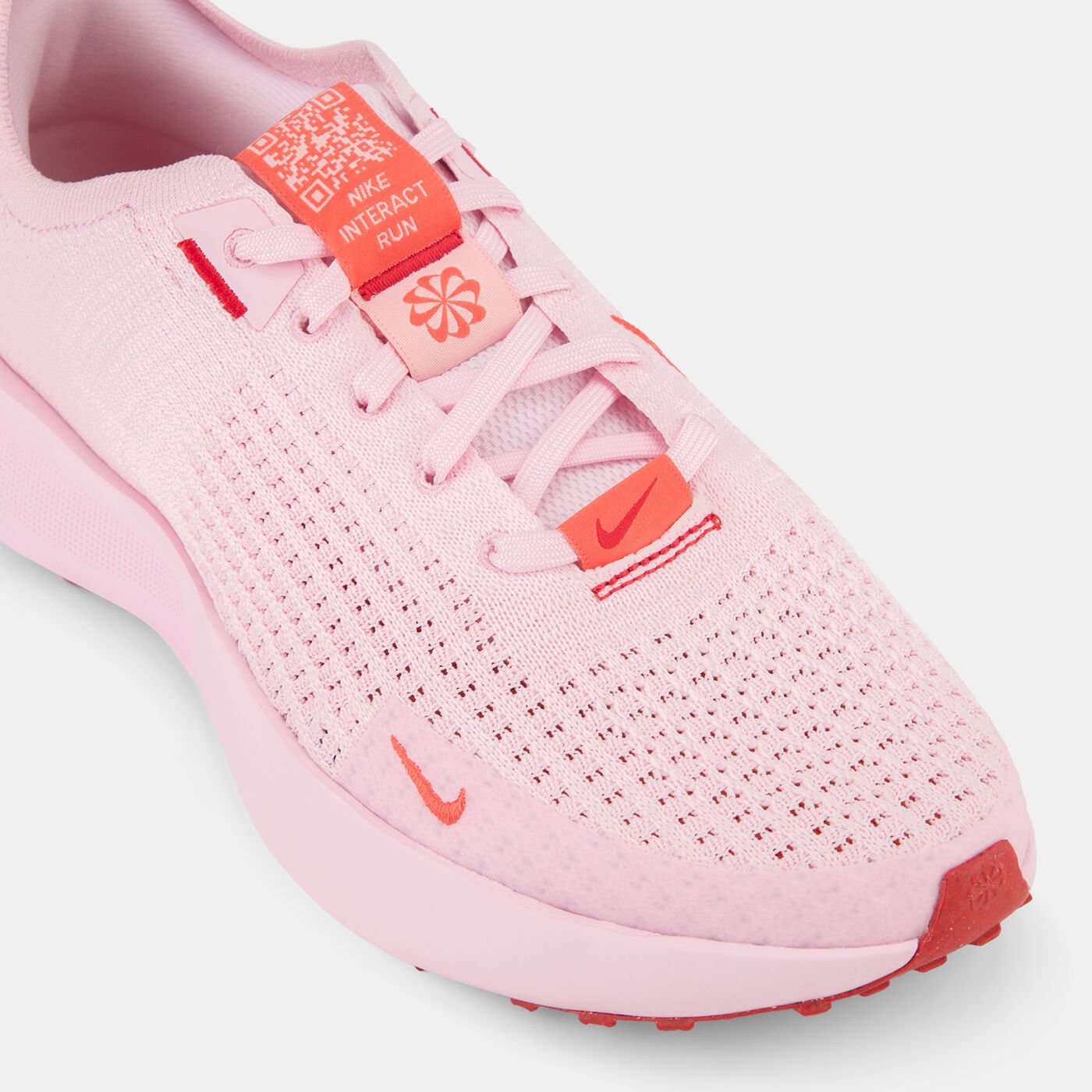 Women's Interact Run SE Road Running Shoes